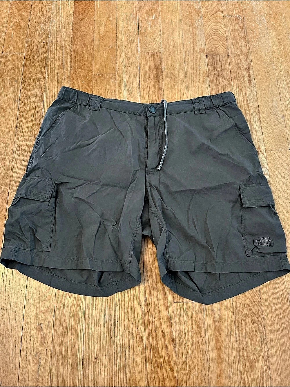The North Face Longhauler Cargo Shorts Cargo Shorts in Gray Size 12 Like New